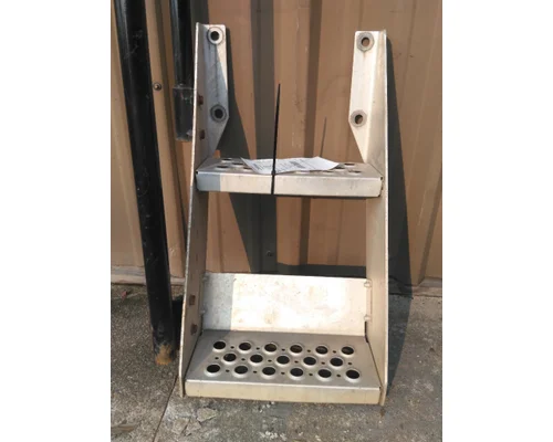 KENWORTH T680 FRAME STEP