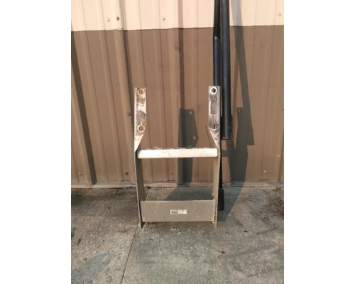 KENWORTH T680 FRAME STEP