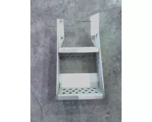 KENWORTH T680 FRAME STEP