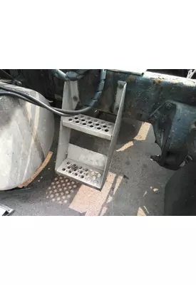 KENWORTH T680 FRAME STEP