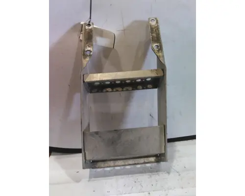 KENWORTH T680 FRAME STEP