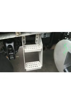 KENWORTH T680 FRAME STEP