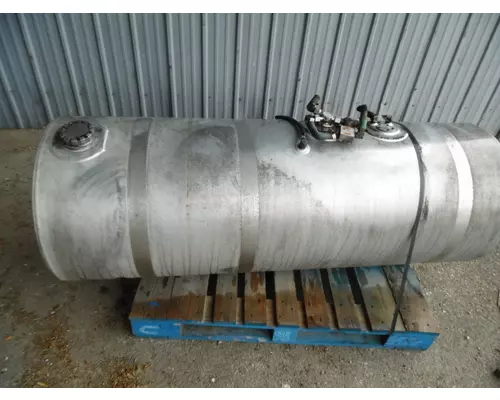 KENWORTH T680 FUEL TANK