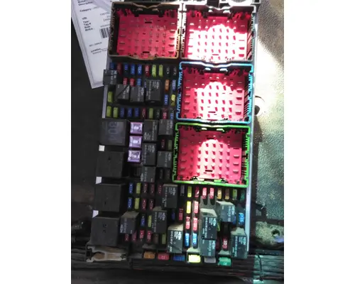 KENWORTH T680 FUSE BOX