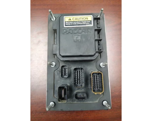 KENWORTH T680 FUSE BOX