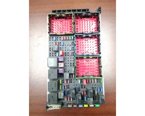 KENWORTH T680 FUSE BOX