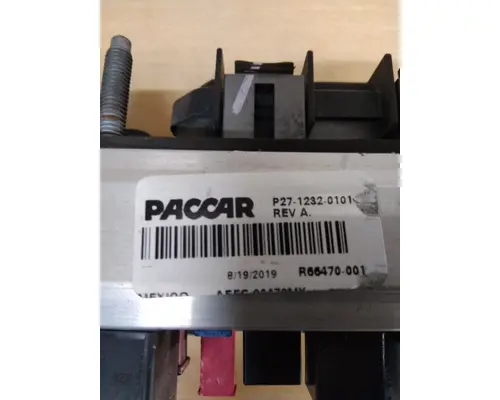 KENWORTH T680 FUSE BOX