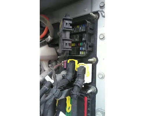 KENWORTH T680 FUSE BOX