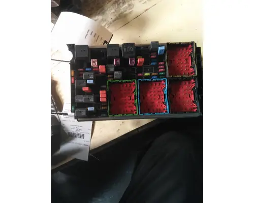 KENWORTH T680 FUSE BOX
