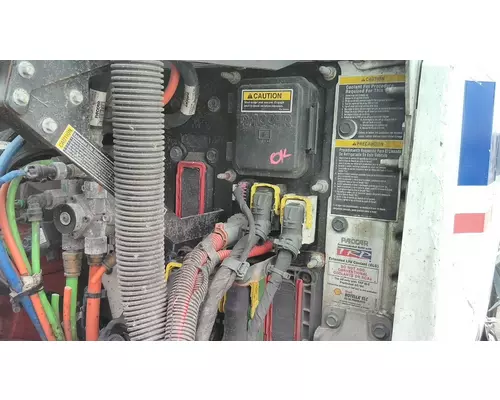 KENWORTH T680 FUSE BOX