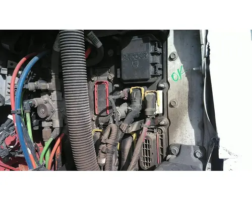 KENWORTH T680 FUSE BOX