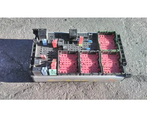 KENWORTH T680 FUSE BOX