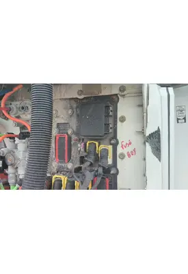 KENWORTH T680 FUSE BOX