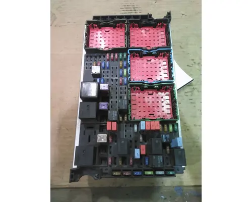 KENWORTH T680 FUSE BOX