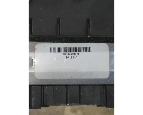 KENWORTH T680 FUSE BOX