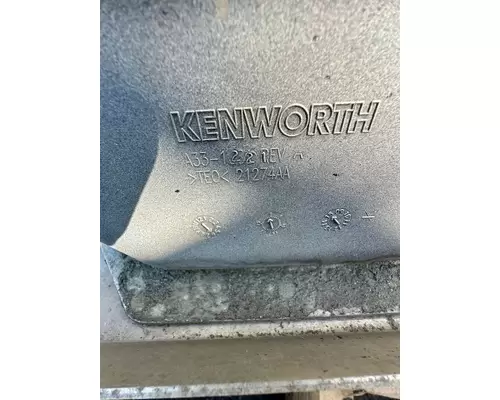 KENWORTH T680 Fairing, Side