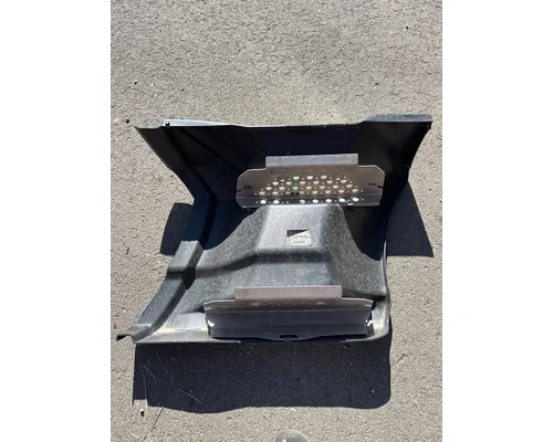 KENWORTH T680 Fairing, Side