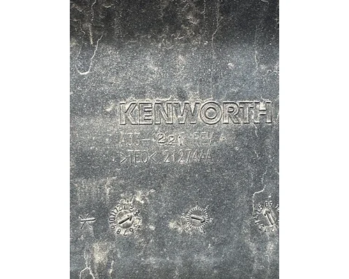 KENWORTH T680 Fairing, Side