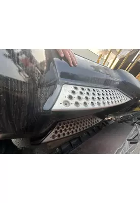 KENWORTH T680 Fairing, Side