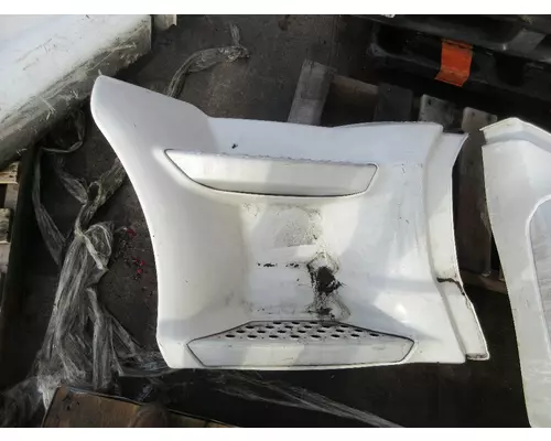 KENWORTH T680 Fairing, Skirt (SideTank)