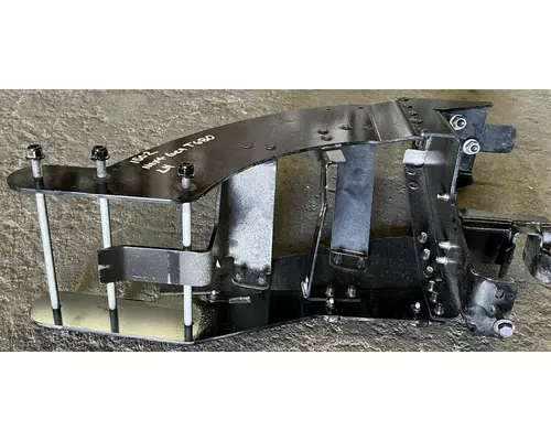 KENWORTH T680 Fender,Bracketmount