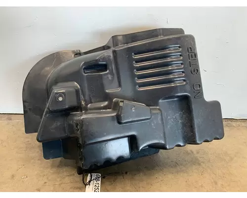 KENWORTH T680 Fender Extension