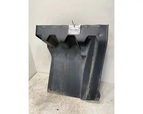 KENWORTH T680 Fender Extension