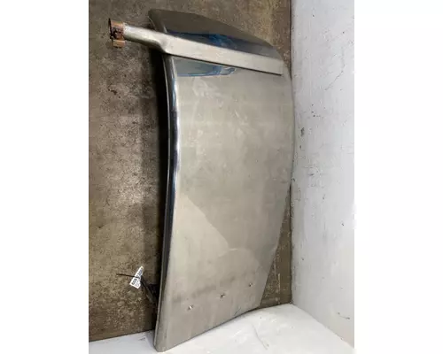 KENWORTH T680 Fender Extension