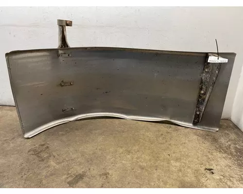 KENWORTH T680 Fender Extension