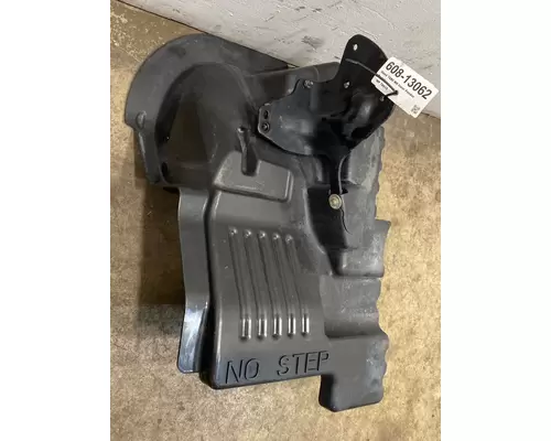 KENWORTH T680 Fender Extension