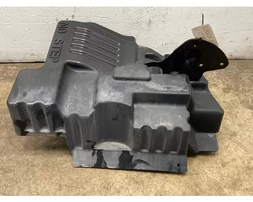 KENWORTH T680 Fender Extension
