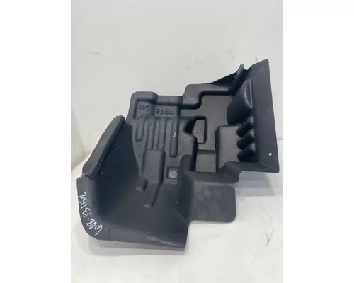 KENWORTH T680 Fender Extension