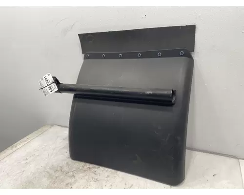 KENWORTH T680 Fender Extension