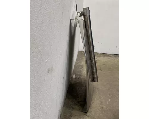 KENWORTH T680 Fender Extension