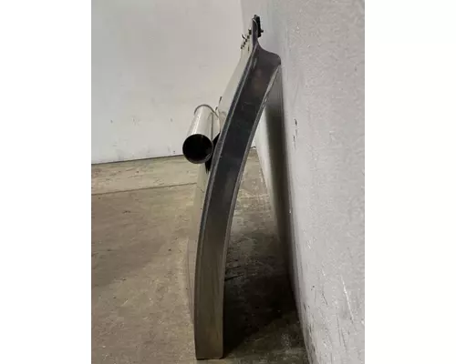 KENWORTH T680 Fender Extension