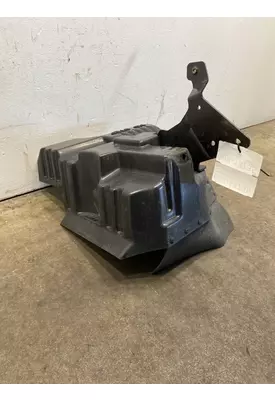KENWORTH T680 Fender Extension