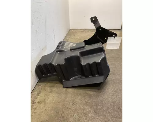 KENWORTH T680 Fender Extension
