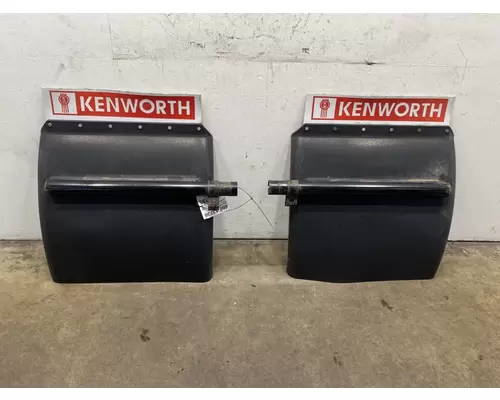 KENWORTH T680 Fender Extension