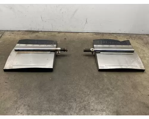 KENWORTH T680 Fender Extension
