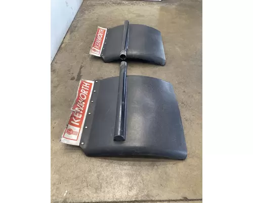 KENWORTH T680 Fender Extension