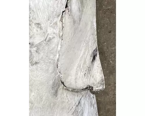 KENWORTH T680 Fender Extension
