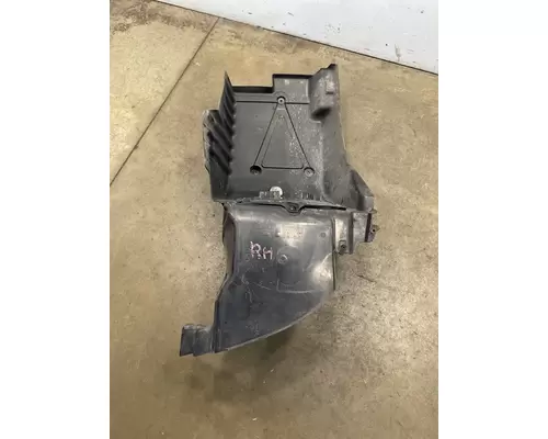KENWORTH T680 Fender Extension
