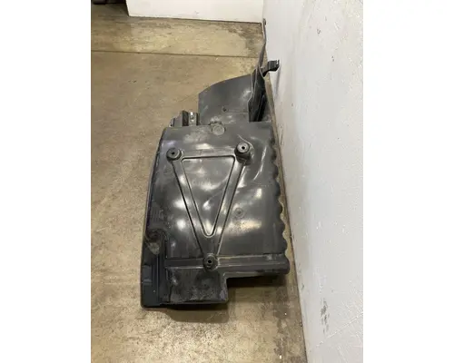 KENWORTH T680 Fender Extension