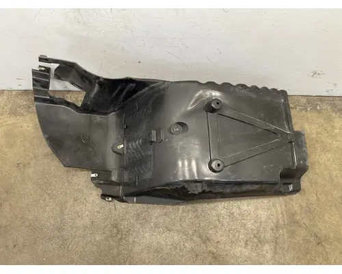 KENWORTH T680 Fender Extension