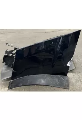 KENWORTH T680 Fender Extension