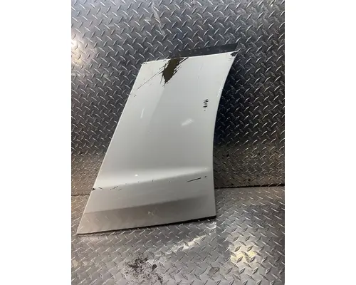 KENWORTH T680 Fender Extension