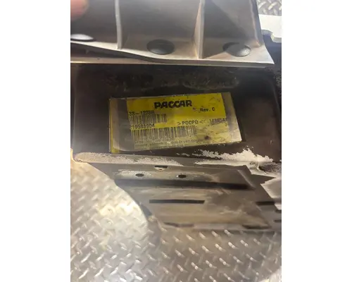 KENWORTH T680 Fender Extension