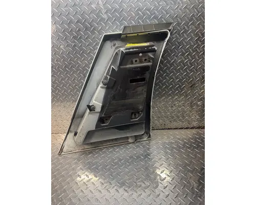 KENWORTH T680 Fender Extension