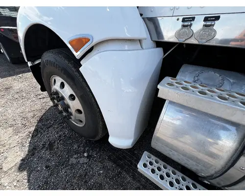 KENWORTH T680 Fender Extension