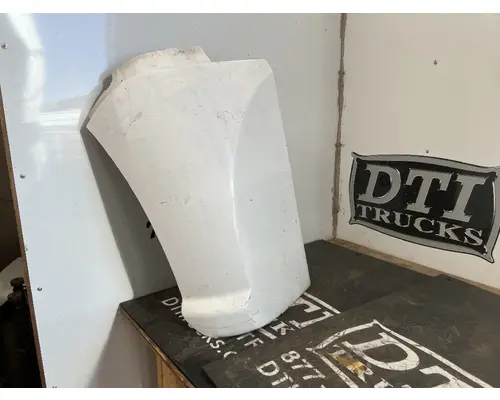 KENWORTH T680 Fender Extension